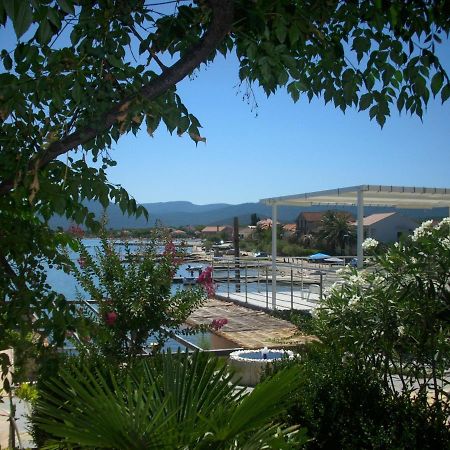Apartments Kala Janjina Екстер'єр фото