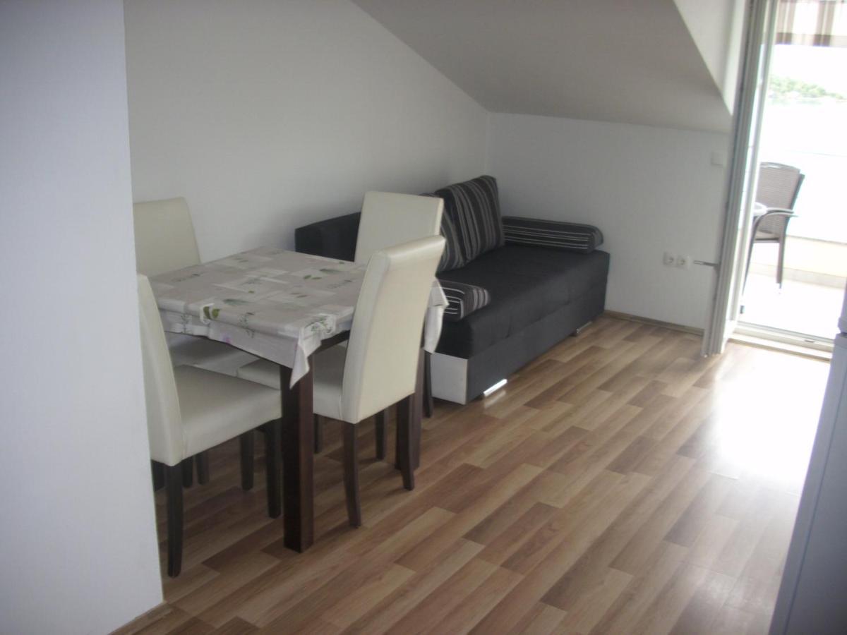 Apartments Kala Janjina Екстер'єр фото