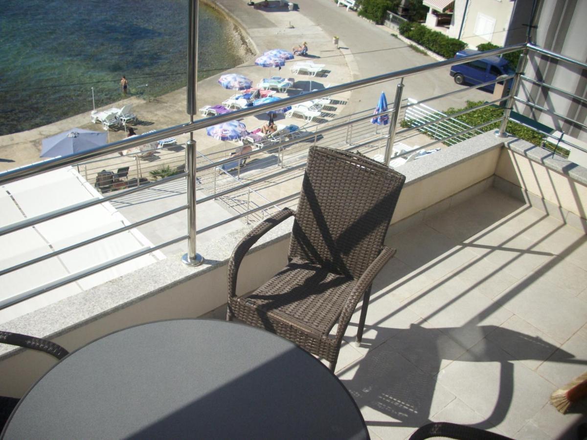 Apartments Kala Janjina Екстер'єр фото