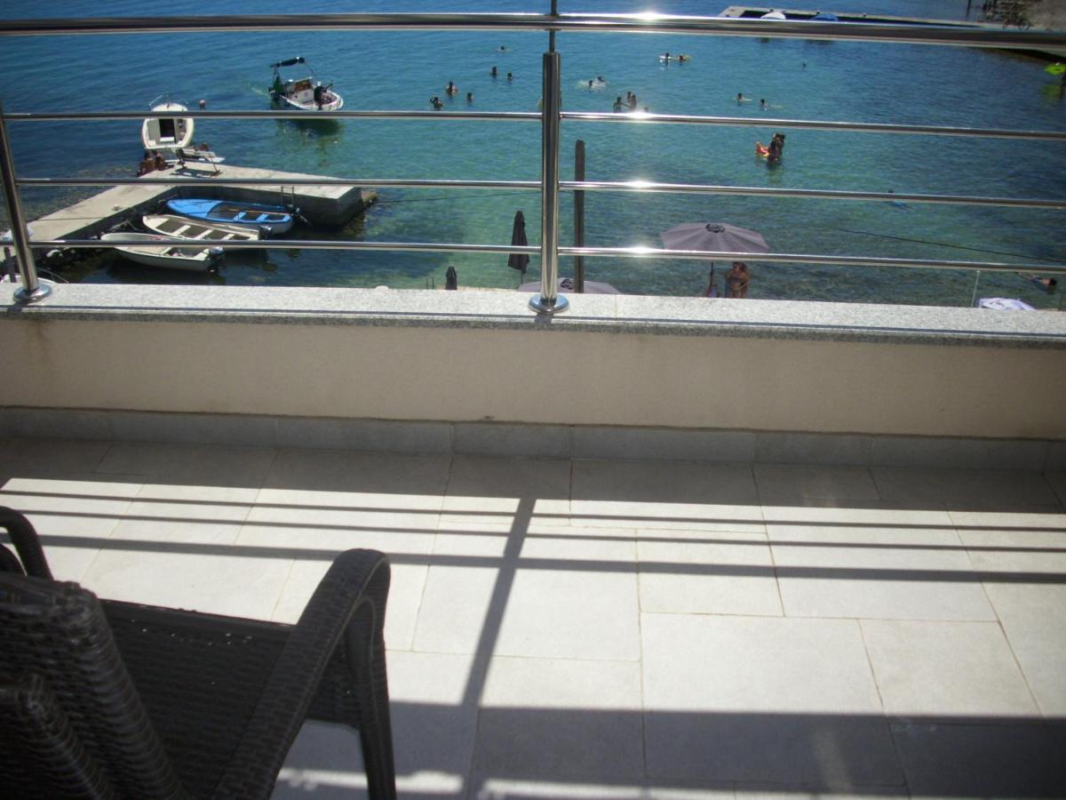 Apartments Kala Janjina Екстер'єр фото