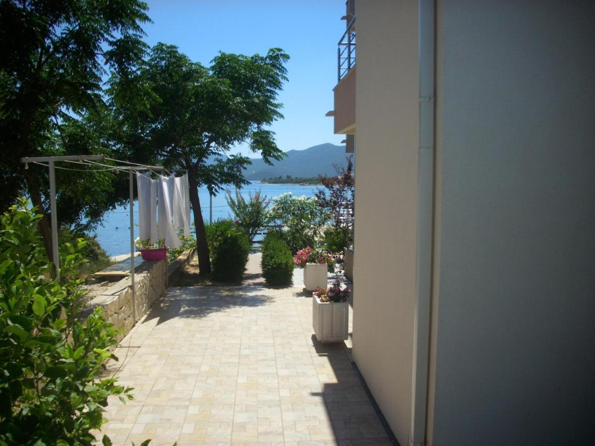 Apartments Kala Janjina Екстер'єр фото