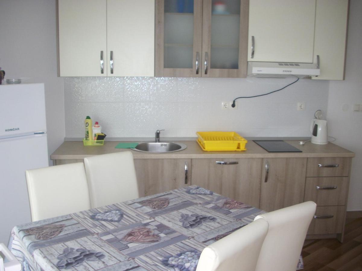 Apartments Kala Janjina Екстер'єр фото