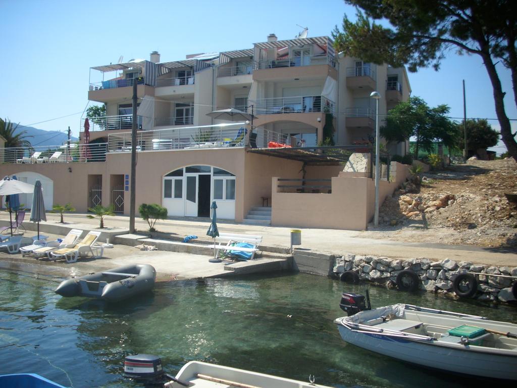 Apartments Kala Janjina Екстер'єр фото